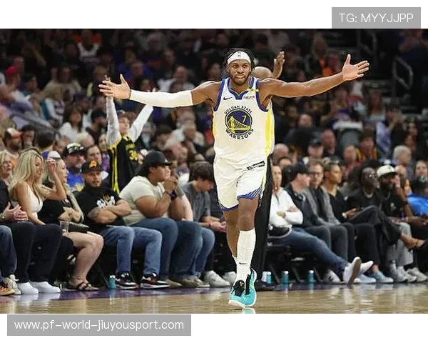 勇士进攻研究：外线跑位的多样化为球队创造更大空间